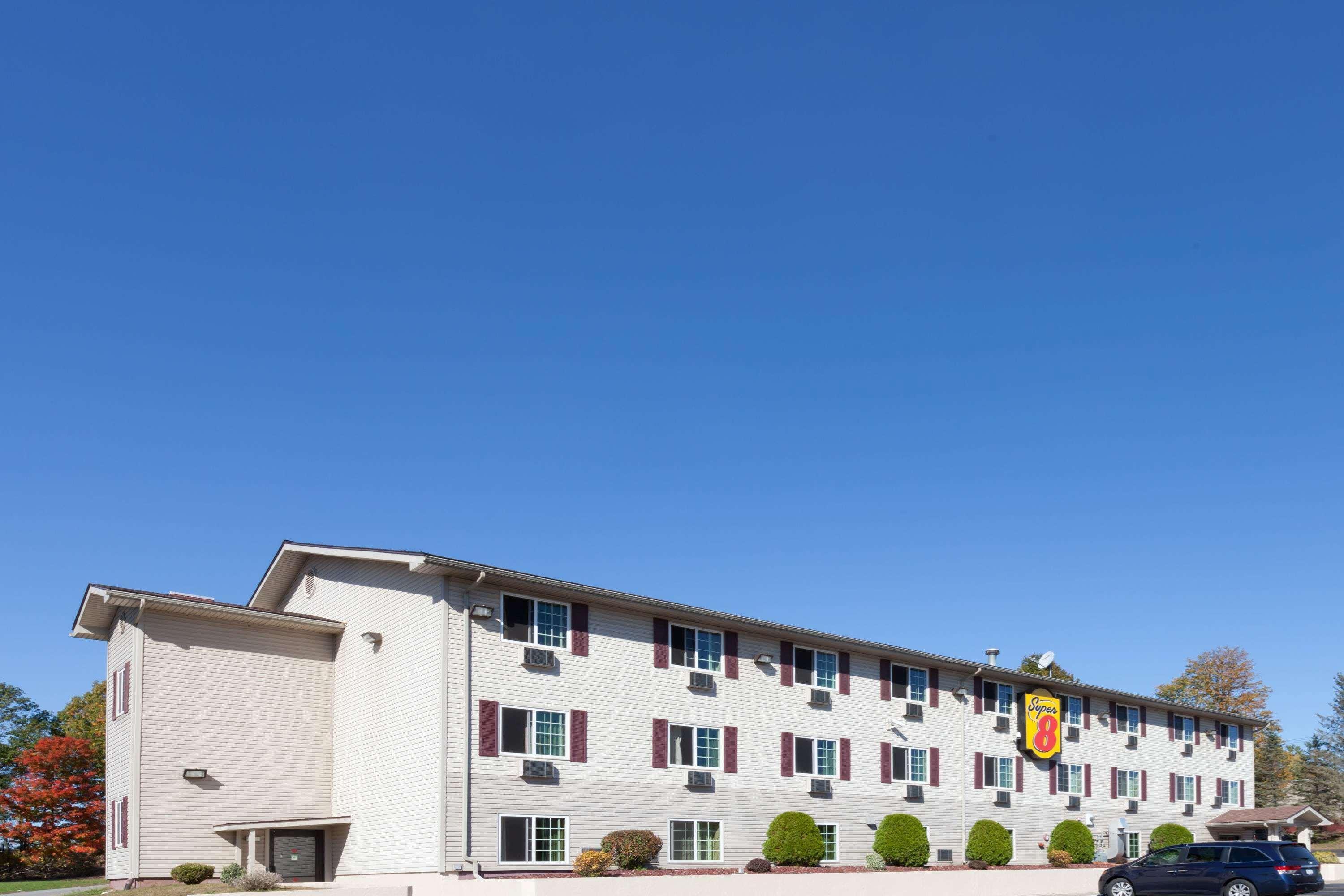 Super 8 By Wyndham Johnstown/Gloversville Exterior photo
